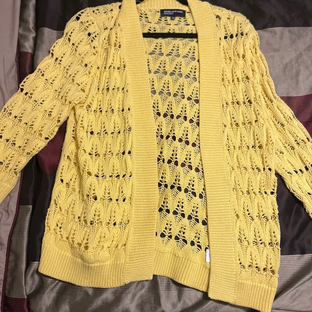 Yellow sweater